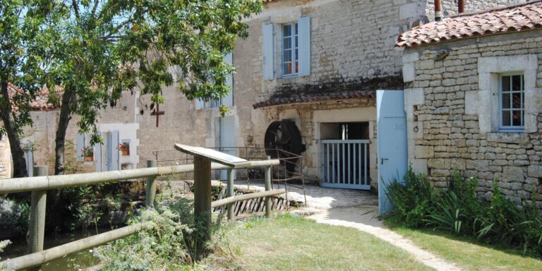 maison de la meunerie Nieul sur lautise